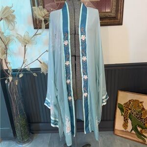 Authentic Japanese Floral Koi Fish Kimono with Embroidered Details ~ Size OS 💚🍄